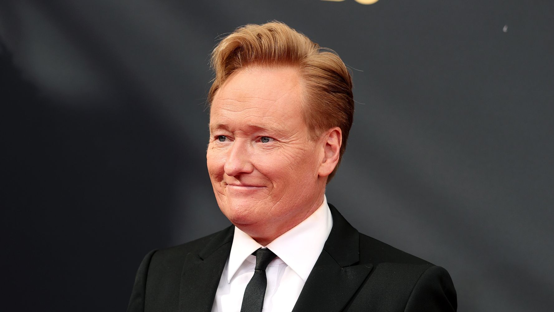 Conan O'Brien Interrupts Emmys With Hilarious Outburst, Sends Twitter Into Tailspin