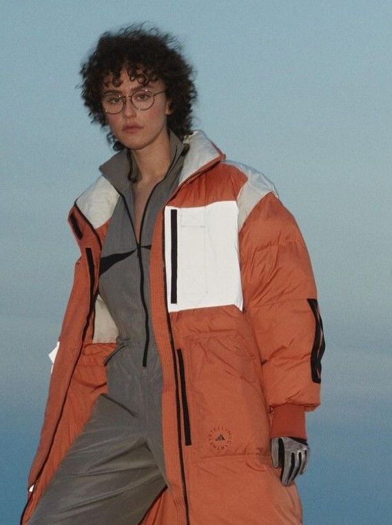 Η Ελα Εμχοφ είναι το πρόσωπο της adidas by Stella McCartney AW21: EARTH EXPLORER