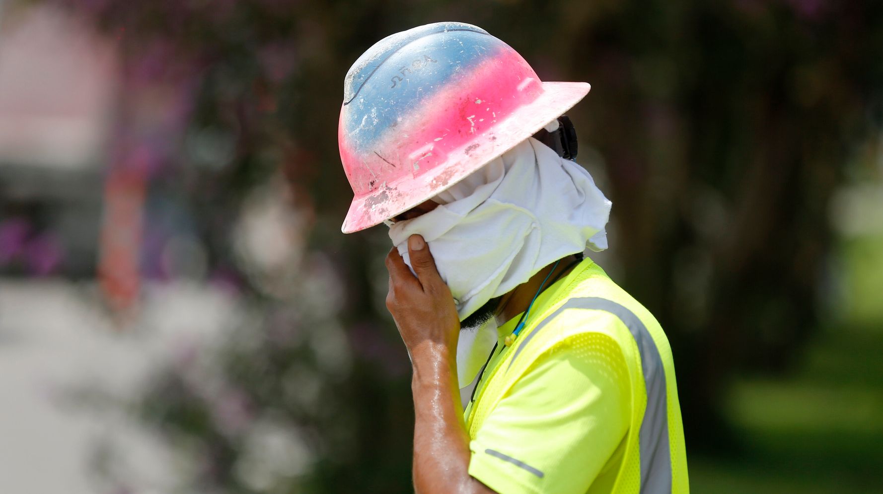 Biden Pursues New Regulation To Protect Workers From Extreme Heat