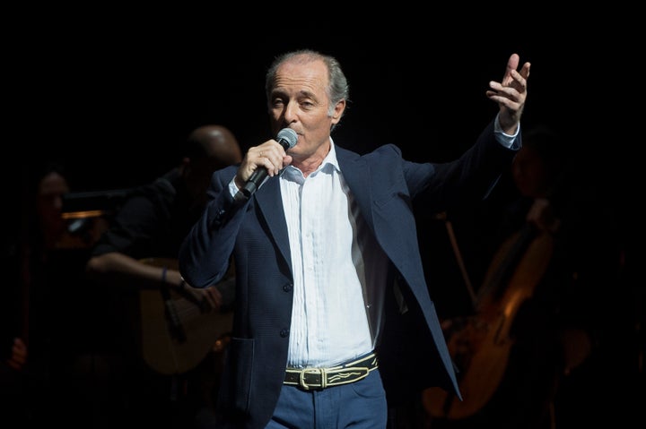 El cantante Jose Manuel Soto en un concierto por su 30 aniversario en la música, en 2017.