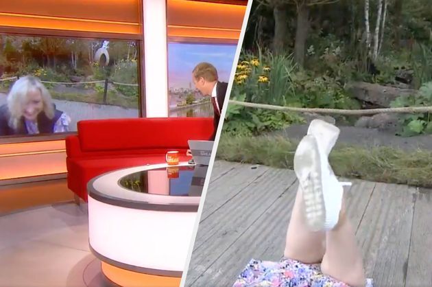 天気キャスター 番組中に犬に引きずられ両足がひっくり返る 本人も笑いが止まらない 動画 ハフポスト World 天気キャスター 番組中に犬に引きずられ両足がひっくり返る 本人も笑いが止まらない 動画 ハフポスト World