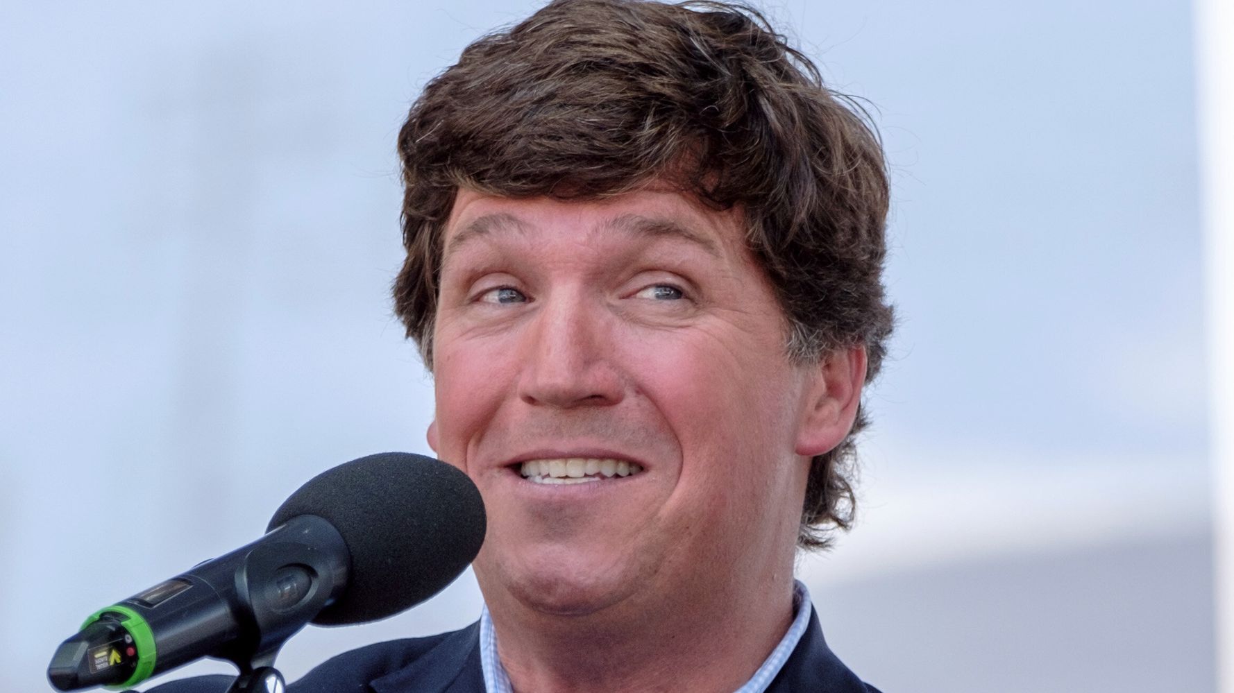 Daughter Blames Tucker Carlson's Misinformation For Playing A Role In Dad's COVID-19 Death