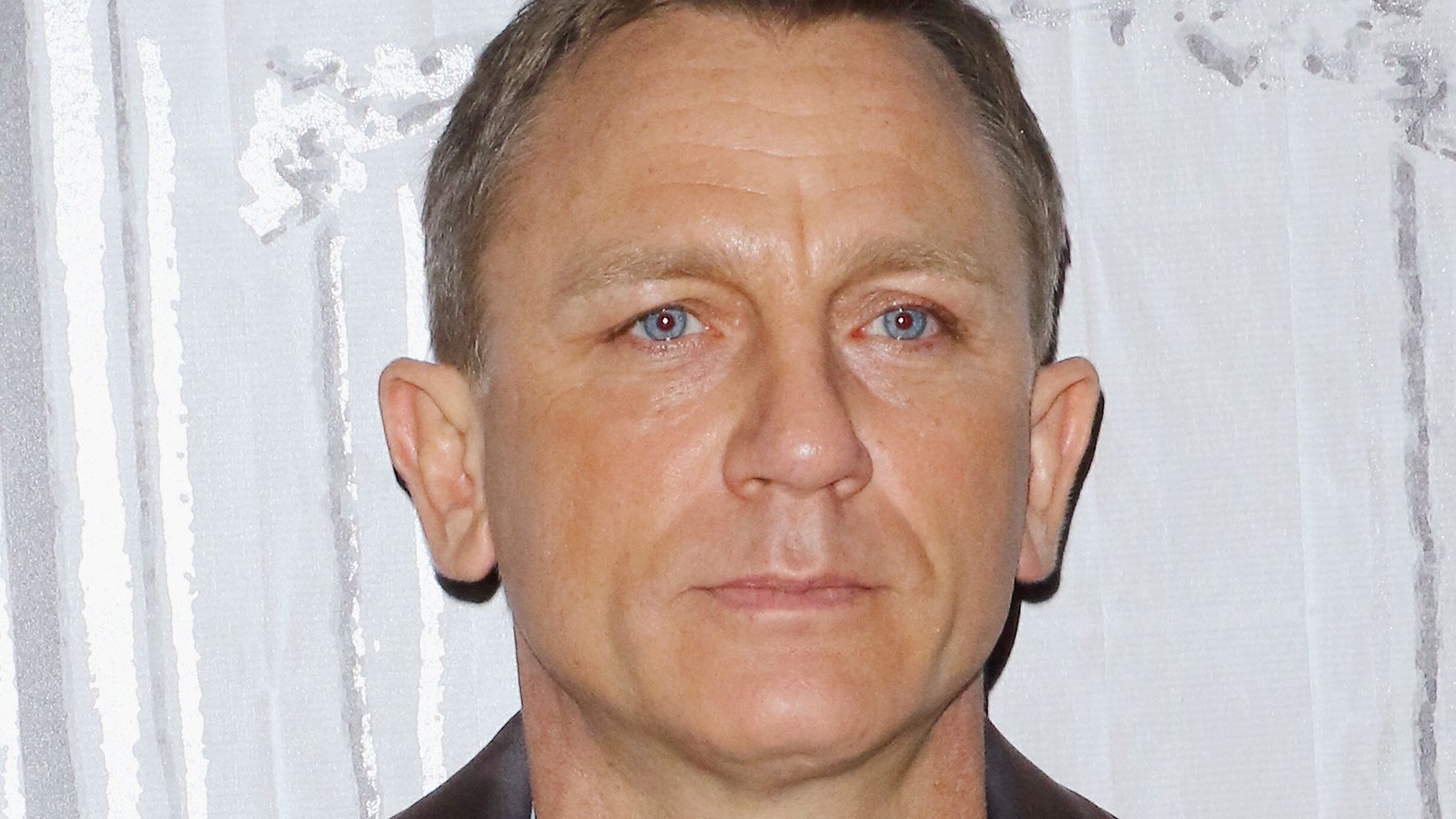 Daniel Craig Says James Bond Shouldn't Be Played By A Woman