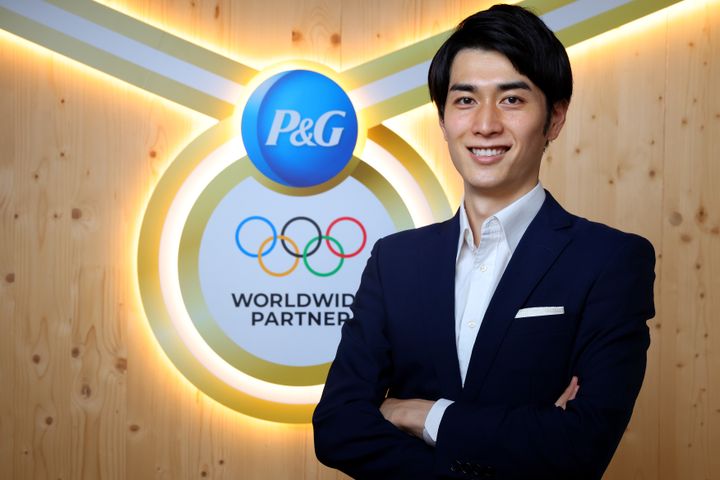 秋山史門（あきやま・しもん）さん：2013年P&Gにマーケティング職で入社。シンガポールアジア本社でのファブリックケア部門を経て2016年より平昌2018オリンピック、2018年からは現在の東京2020オリンピック・パラリンピックのブランドディレクターに就任。ジャパンチームのマーケティングを統括する。