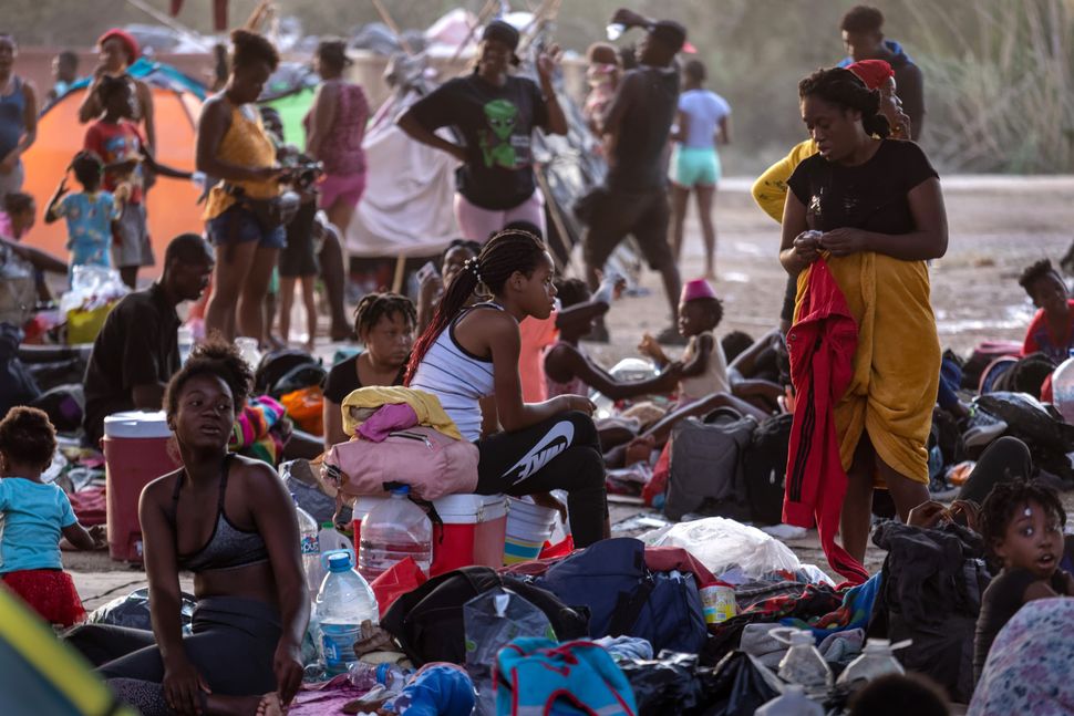Migrant Crisis: Pictures Capturing The Ongoing Chaos At The US-Mexico
