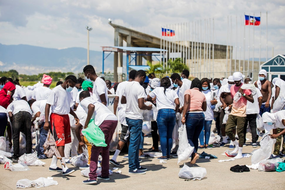 Migrant Crisis: Pictures Capturing The Ongoing Chaos At The US-Mexico