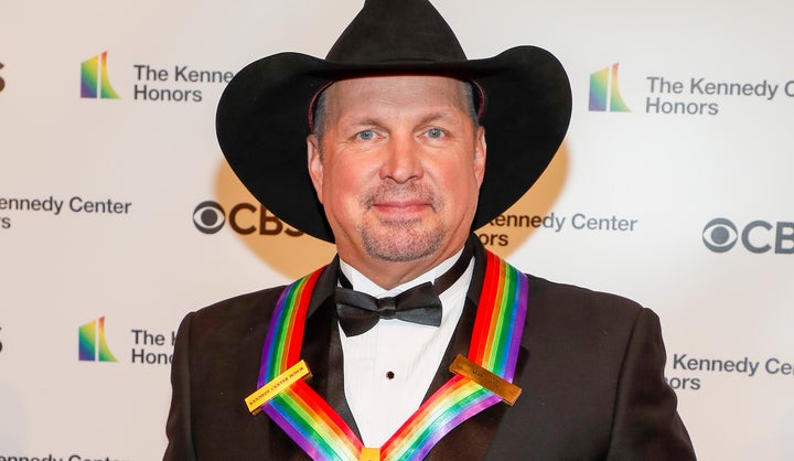 "What you want to do is what’s best for the people," country star Garth Brooks said of his decision to scale back conce