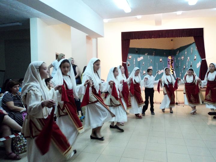 Ελληνικοί παραδοσιακοί χοροί σε κέντρο δημιουργικής μάθησης του ΟΠΑΝΔΑ