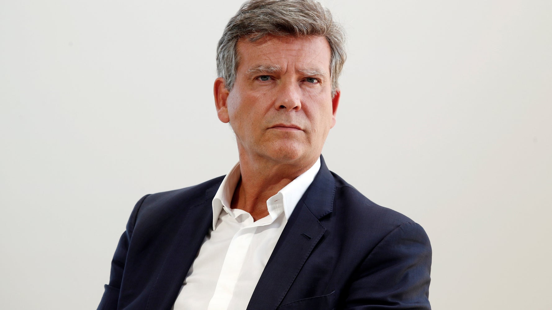 Présidentielle 2022: Montebourg cible les imams appelant à