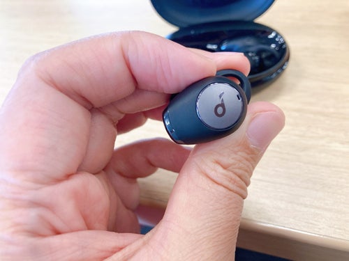 ノイズキャンセリング搭載！大人気「Anker」のワイヤレスイヤホンが30