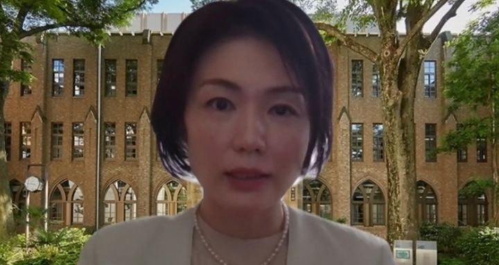 オンラインで取材に応じる学習院大学の江藤名保子教授 専門は中国政治や東アジア国際政治。