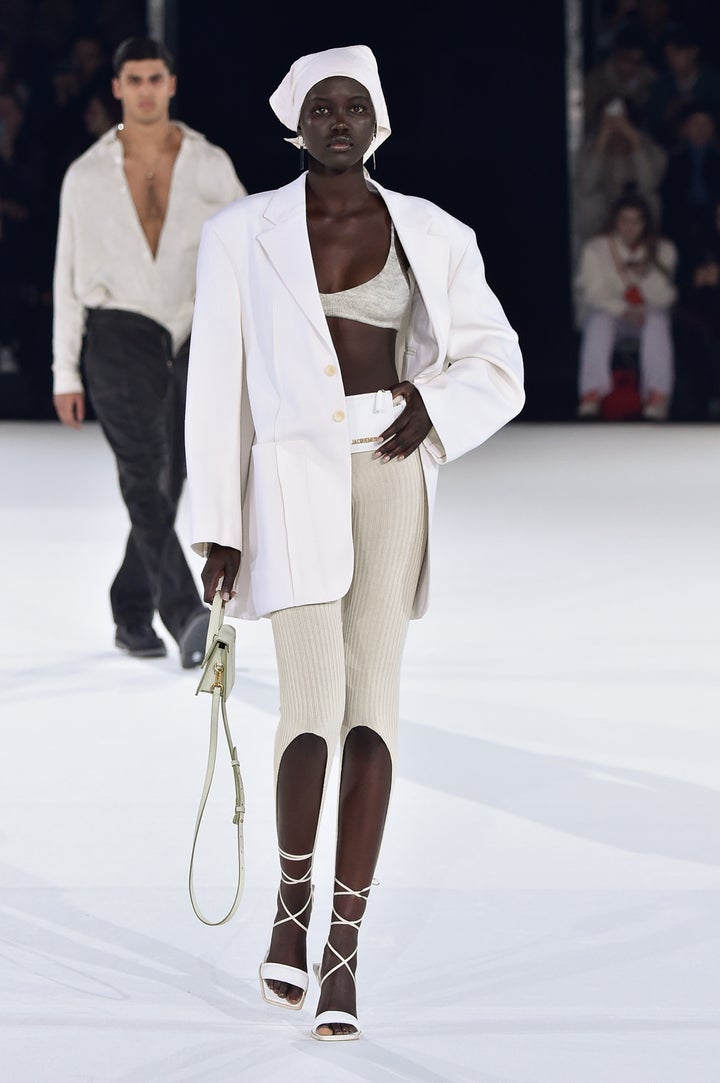La versión corta de los fuseau, por Jacquemus