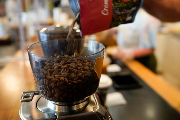 Γιατί η τιμή του καφέ μπορεί να φτάσει στα