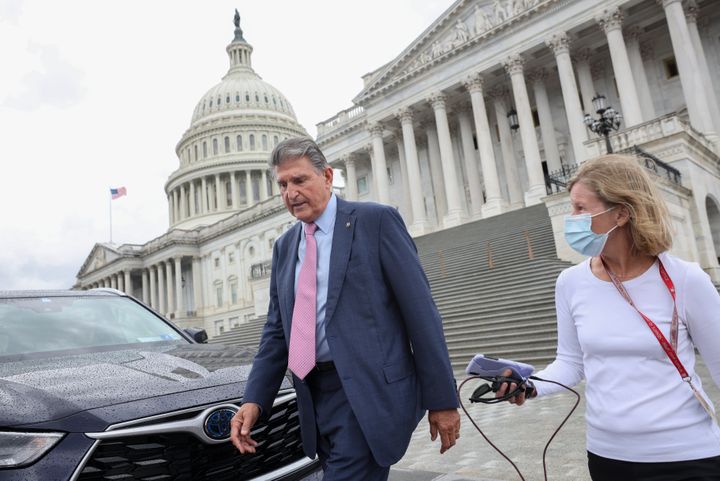 Sen. Joe Manchin could get Democrats to add an absolute cutoff that would prevent higher-income families from receiving a partial child tax credit.