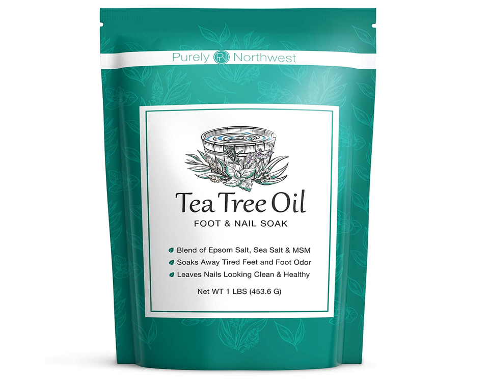 A tee tree oil foot soak