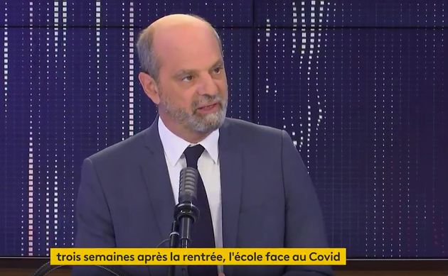 Au micro de franceinfo, le ministre de l'Éducation Jean-Michel Blanquer a annoncé le début à venir d'une expérimentation d'un nouveau protocole sanitaire en milieu scolaire.