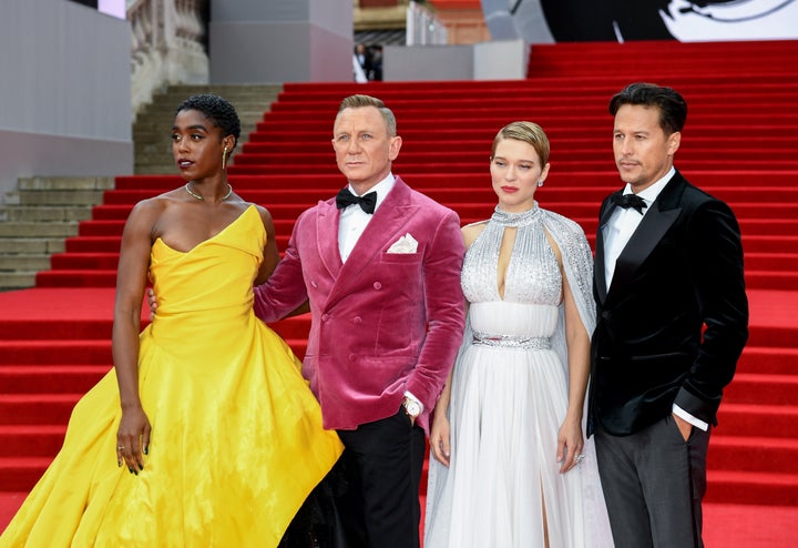 Kate Middleton dazzles in shimmering gold dress at James Bond premiere 11 Kate Middleton dazzles in shimmering gold dress at James Bond premiere