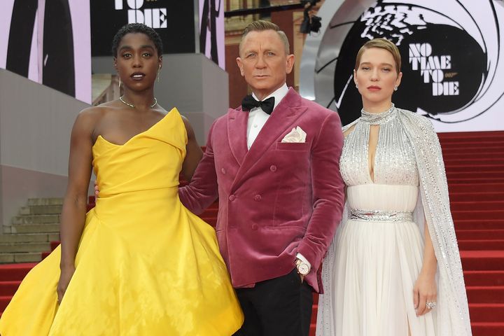 (L to R) Lashana Lynch, Daniel Craig and Lea Seydoux attend the World Premiere of No Time To Die at the Royal Albert Hall on September 28, 2021 in London, England. (Photo by David M. Benett/Dave Benett/Getty Images)