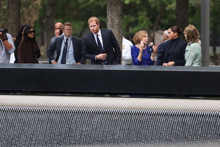 Ο Πρίγκιπας Χάρι και η Μέγκαν Μαρκλ κατά την επίσκεψη τους στο Μουσείο Μνήμης της 11ης Σεπτεμβρίου