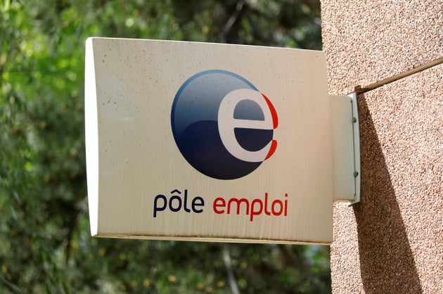 Ici une agence Pôle emploi de Créteil, le 27 avril 2020. REUTERS/Charles Platiau