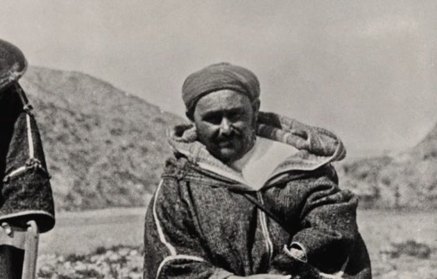 Abdelkrim El Khattabi, ici proclamant l'indépendance de la République islamique du Rif au Maroc, en 1921.