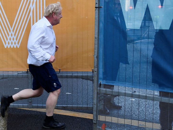 Boris Johnson jogs in the morning before the annual Conservative Party conference in Manchester, REUTERS/Toby Melville