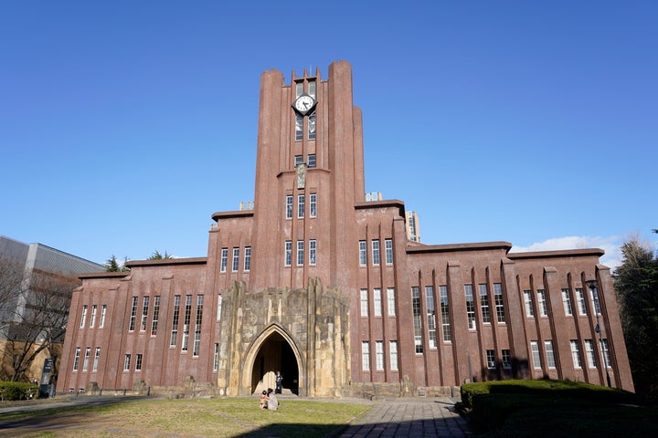 東大の安田講堂