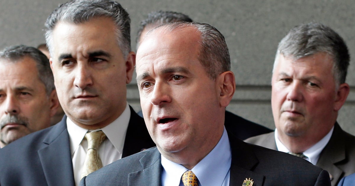 FBI Raids NYPD Union Office And Home Of Its Right-Wing Leader ...
