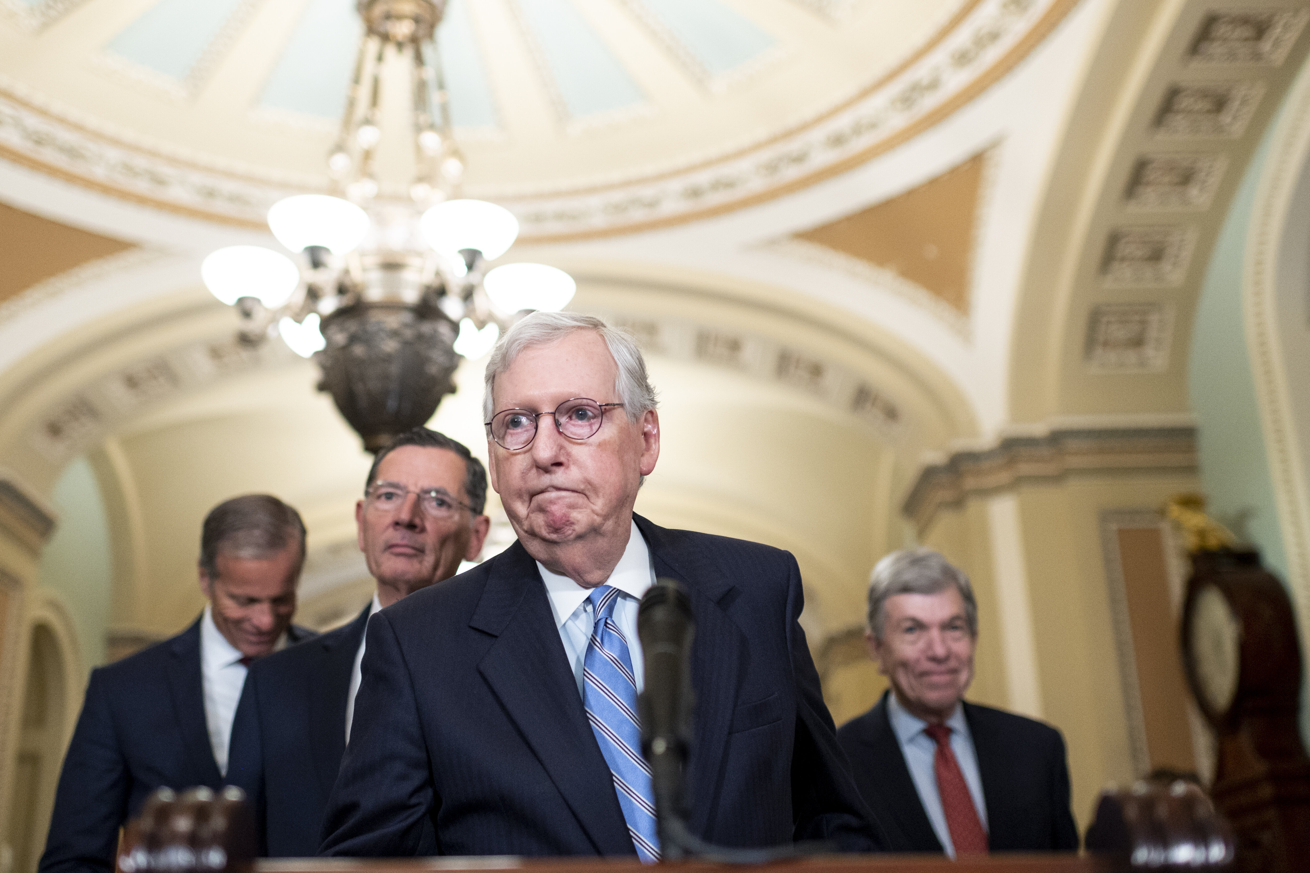 Republicans Begrudgingly Vote For Debt Limit Deal McConnell Made With ...