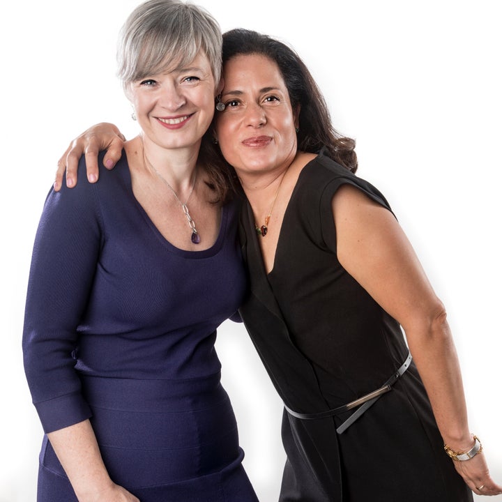 Marisa Elizundia y Clodagh Beaty.