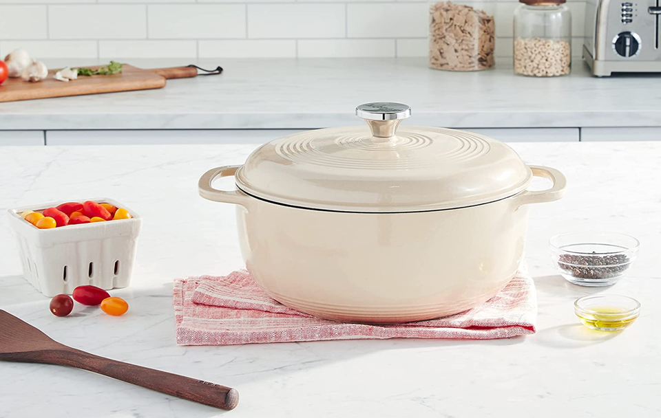 This  Dutch Oven Has 28,000 5-Star Ratings & Is Under $50