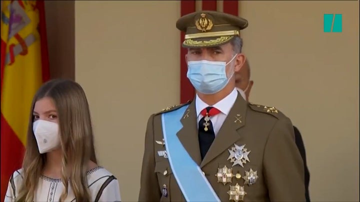 El rey y la princesa Sofía en el desfile militar del 12 de octubre.