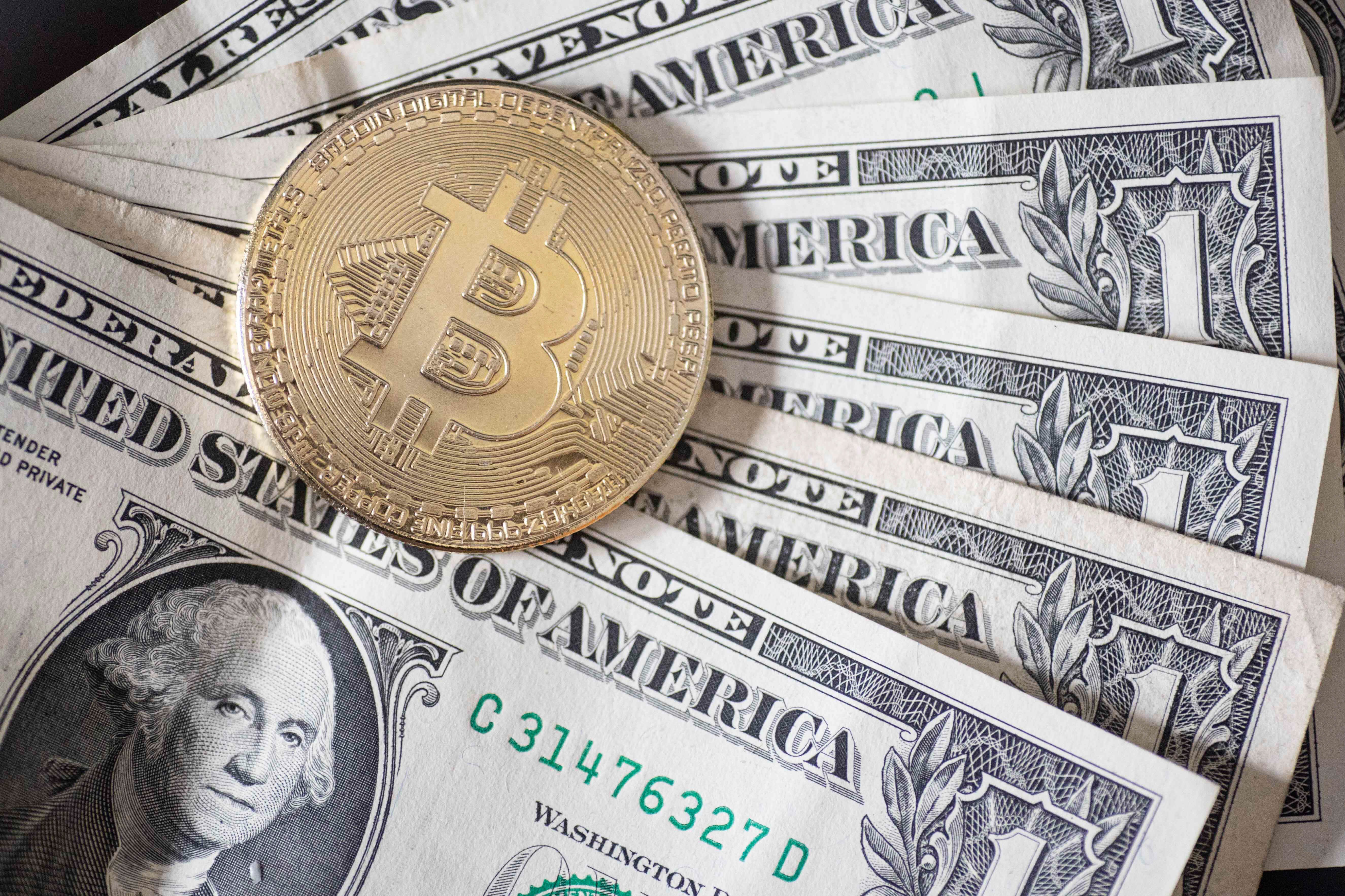 Il G7 risponde alla sfida delle criptovalute in 13 comandamenti
