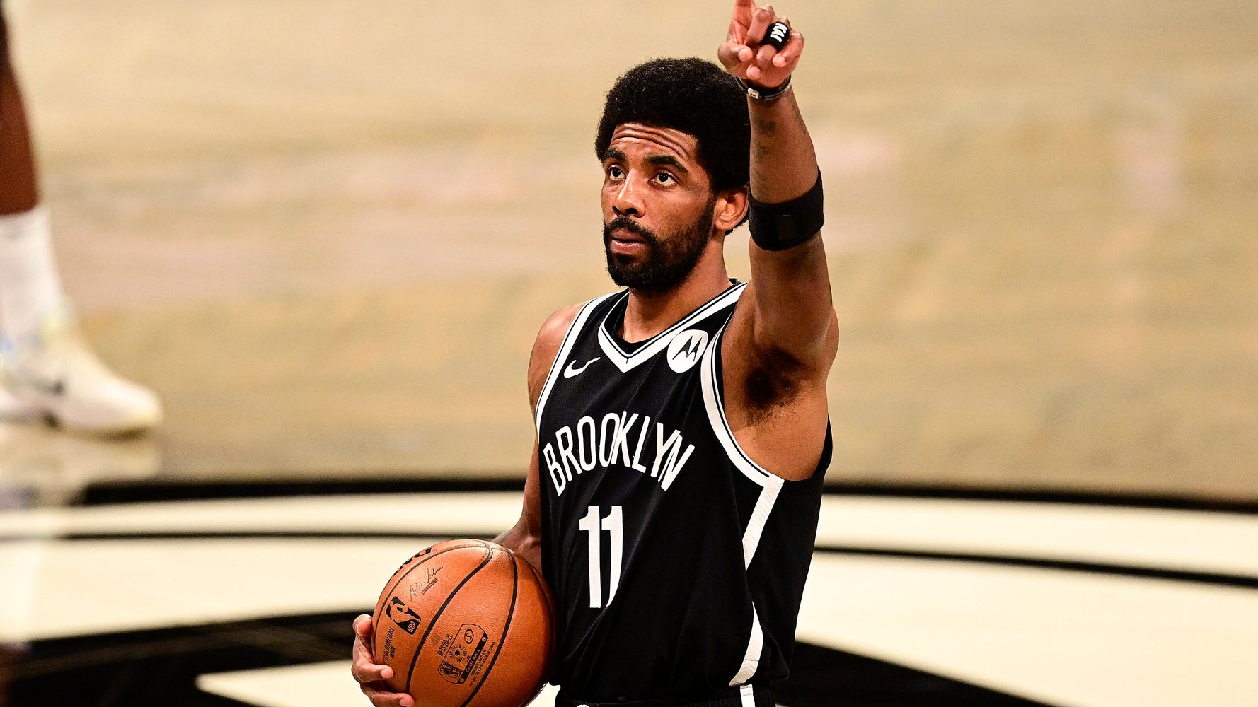 Kyrie Irving Says COVID-19 Vaccine Refusal Is 'What's Best For Me' - Vimarsana News