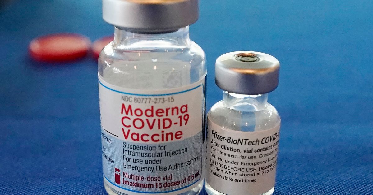 FDA Panel Endorses Moderna COVID-19 Vaccine Booster Shots For Seniors, High-Risk Groups