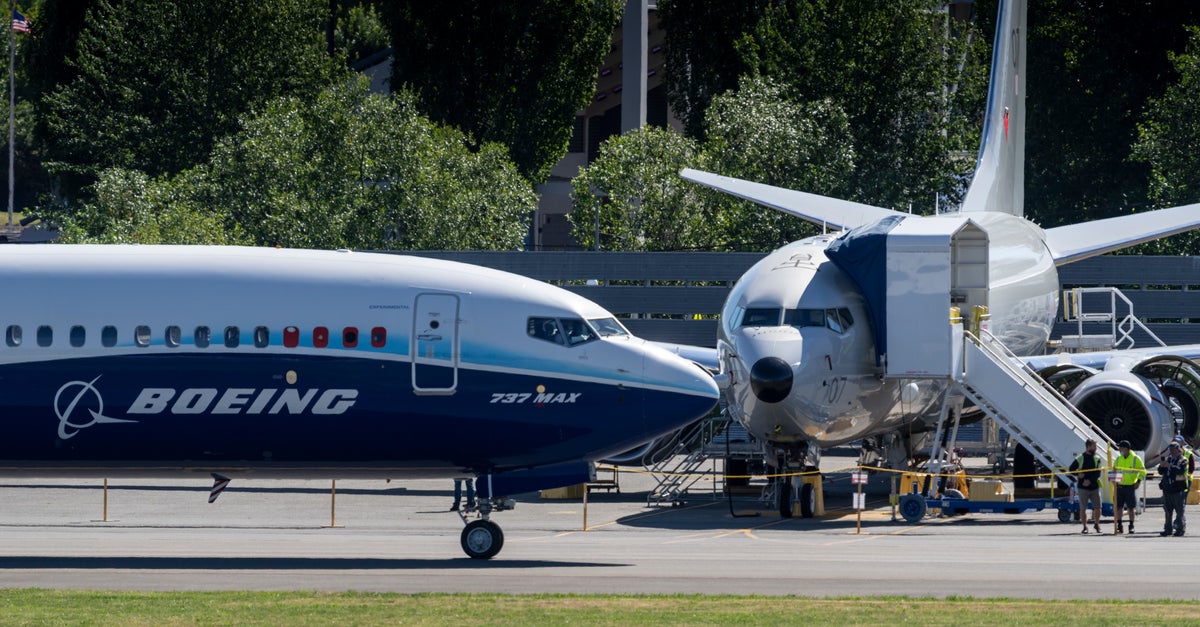 Former Boeing Test Pilot Indicted For Allegedly Deceiving 737 Max ...