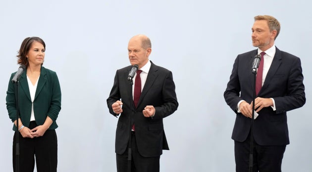 Semaforo verde per il semaforo. La Germania è sulla via giusta per un nuovo governo Semaforo verde per il semaforo. La Germania è sulla via giusta per un nuovo governo