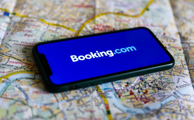 Attaqué par la ville de Paris, Booking écope d