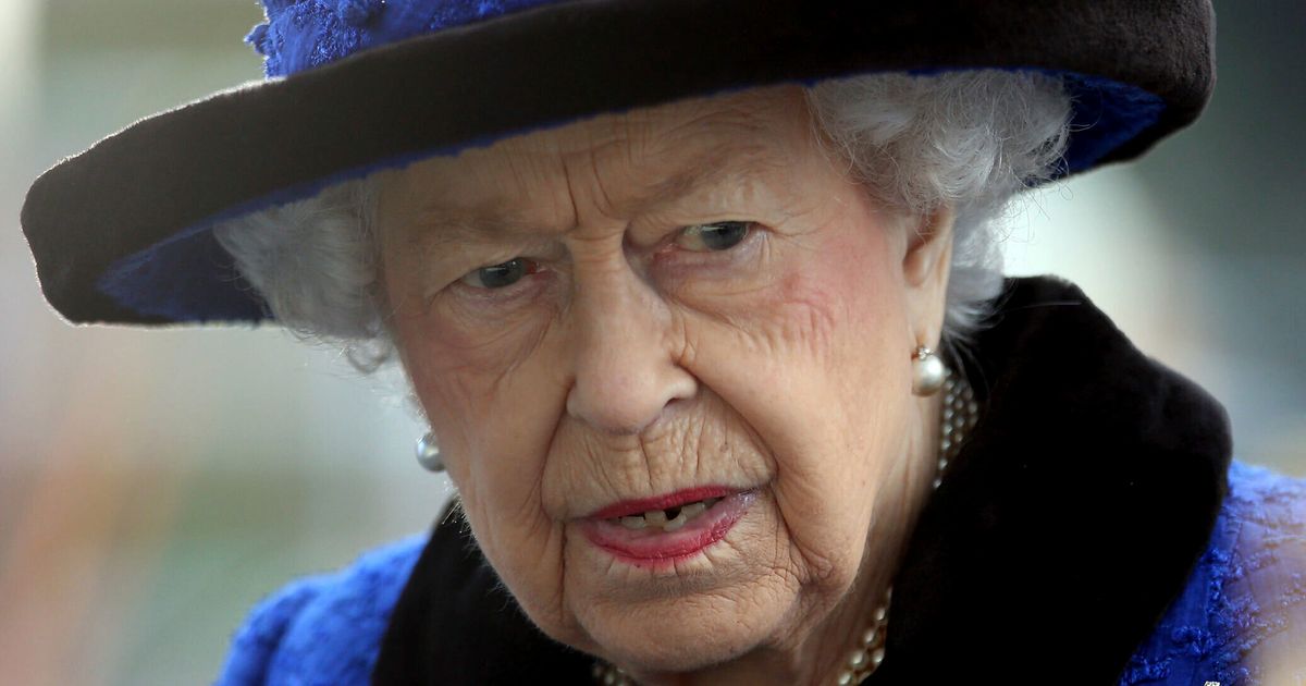 Queen Elizabeth Cancels Schedule, Accepts Medical Advice To Rest For Few Days