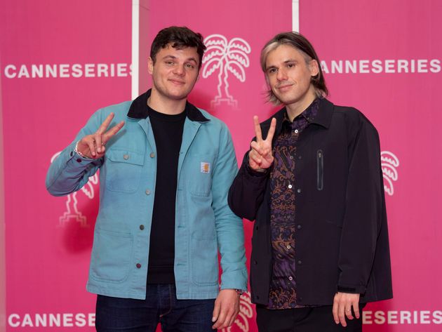 Clément Cotentin et son frère le rappeur Orelsan à Cannes, le 10 octobre 2021.