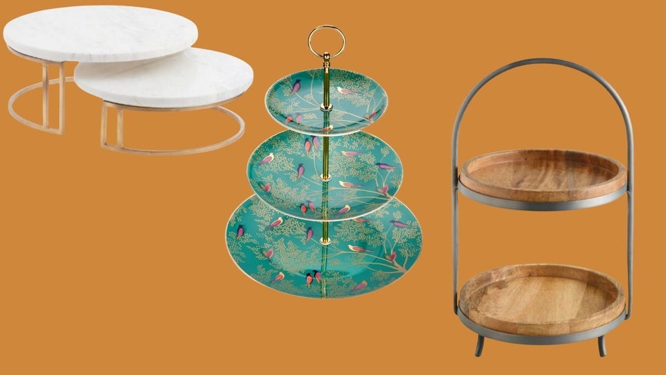 Cake stands and pedestals