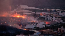 Hundreds More Evacuated As Lava From Spanish Volcano Flows Further Into Town