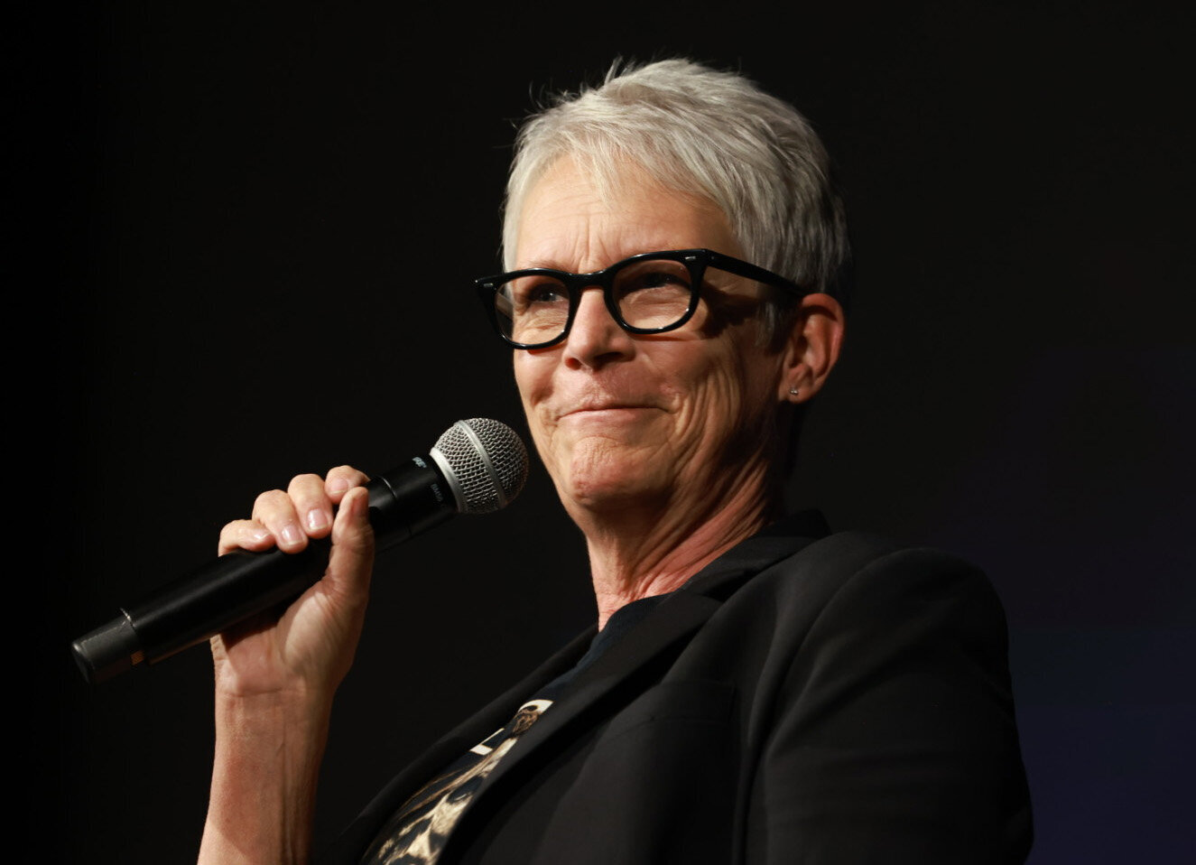 Jamie Lee Curtis Admits She ‘Still Messes Up’ After Daughter Ruby Came Out As Transgender