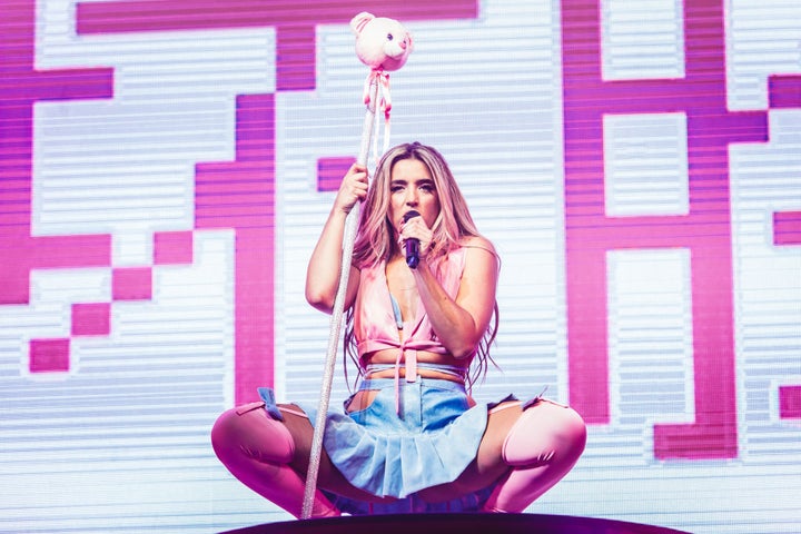 Lola Índigo, concursante de OT 9, durante un concierto en el Wizink Center.