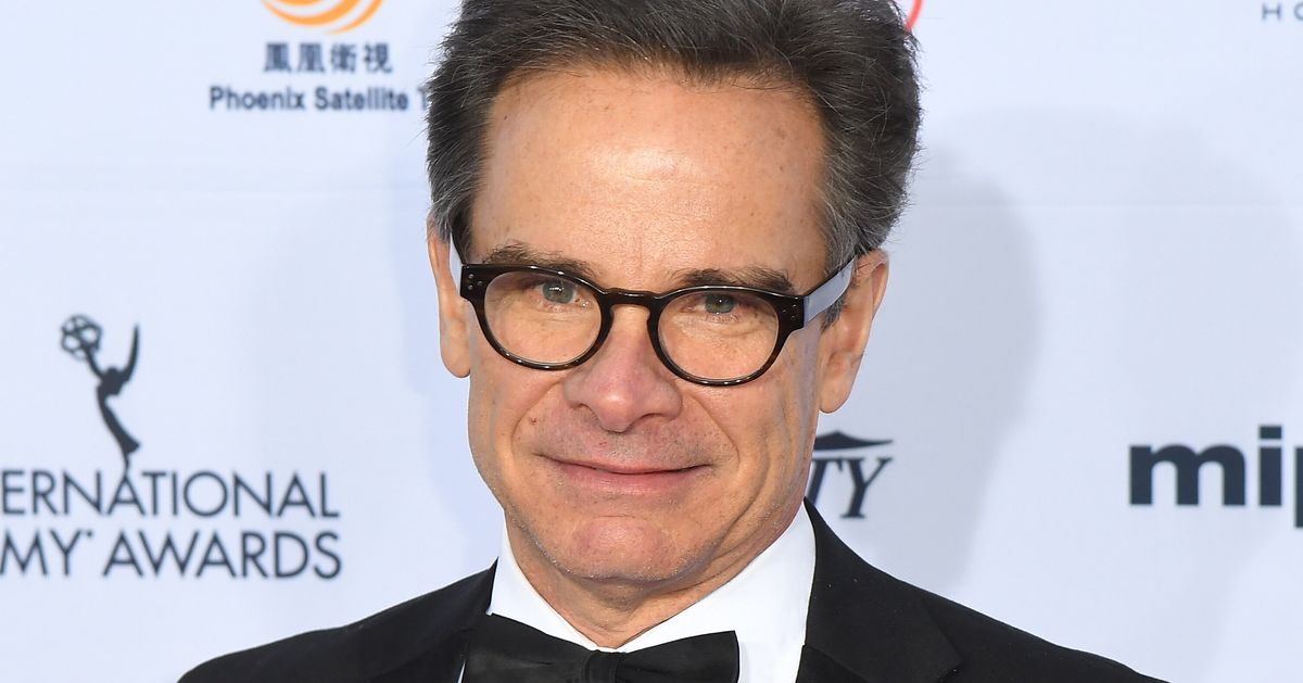 Peter Scolari Dead: 'Bosom Buddies', 'Newhart', 'Girls' Actor Was 66 –  Deadline