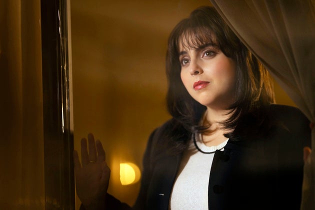 L'actrice Beanie Feldstein incarne la jeune Monica Lewinsky dans la série