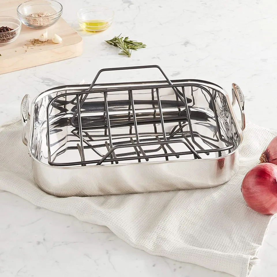 This Turkey Roaster Pan With a Rack Is 50% Off in 's Epic Deals