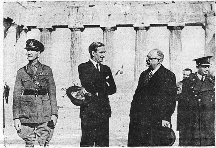 Δευτέρα 3 Μαρτίου 1941. Ο Α. Ήντεν στην Ακρόπολη με τον Στρατάρχη Σερ Τζων Ντηλ και τον Γεώργιο Οικονόμο