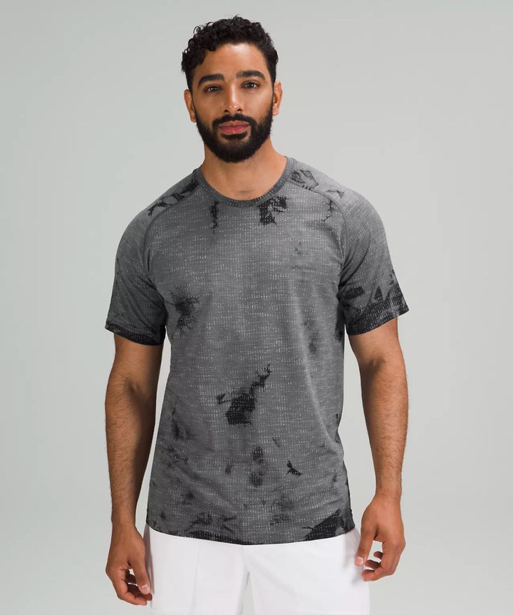 Metal Vent Tech Short Sleeve Shirt 2.0 in Disconnect Marble Dye Anchor / Black