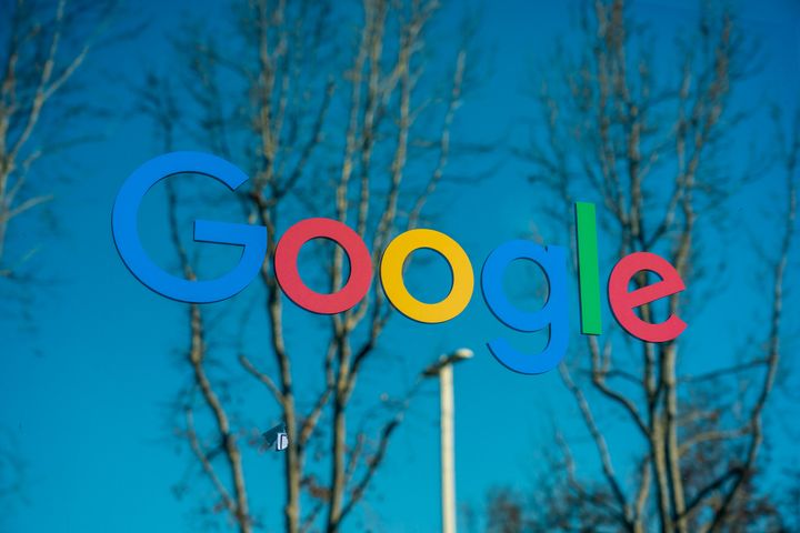 MOUNTAIN VIEW, UNITED STATES - 2020/02/23: American multinational technology company Google logo seen at Google campus. (Photo by Alex Tai/SOPA Images/LightRocket via Getty Images)